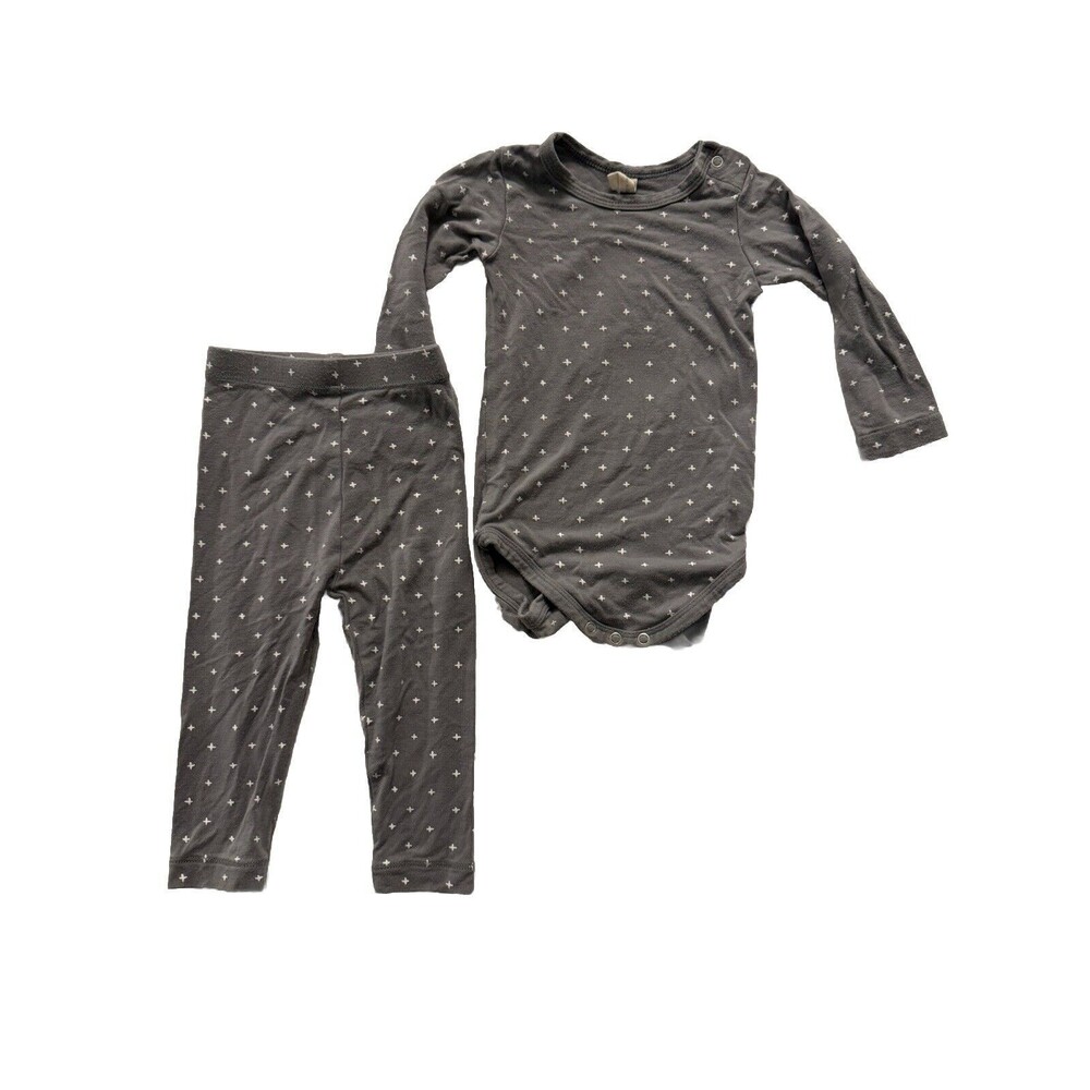 Quincy Mae Baby 3-6 Months 2 Piece Body Suit And Pants